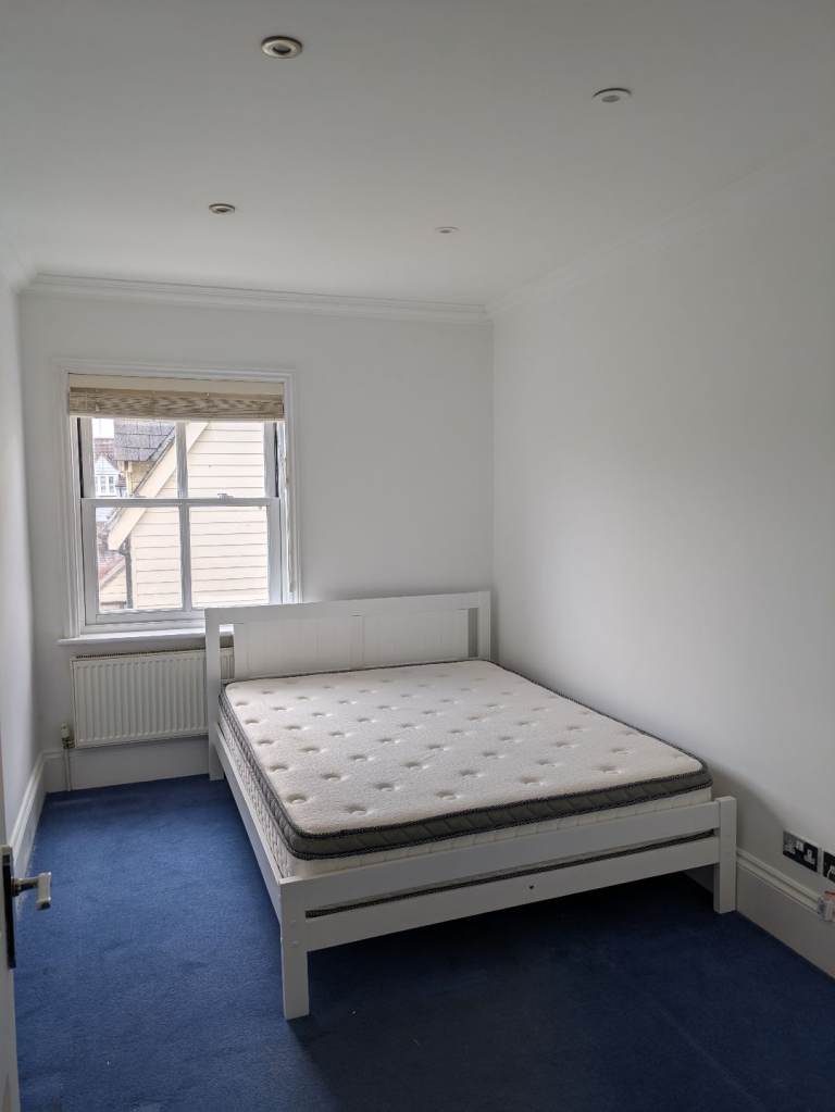 Double Room Available 