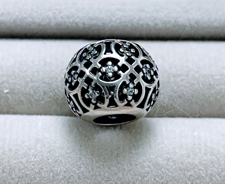 Pandora Silver Charm with Clear Stones – Excellent Condition