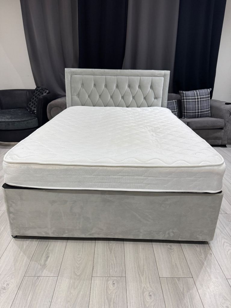 Double bed with 4 drawers, Like New