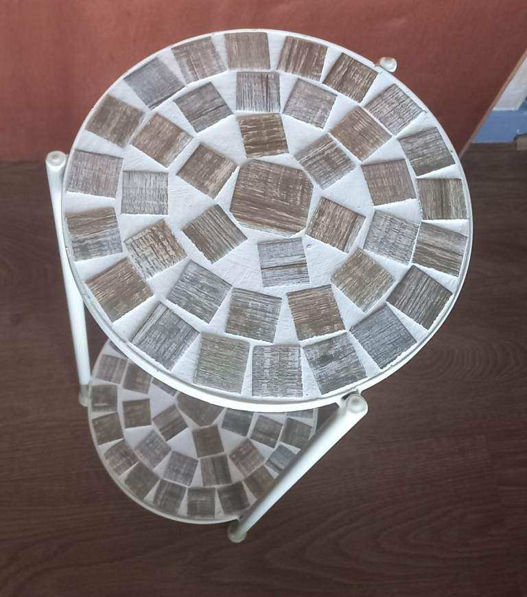 Two tier Tile effect side table Cream £5 Broomhill Nice condition