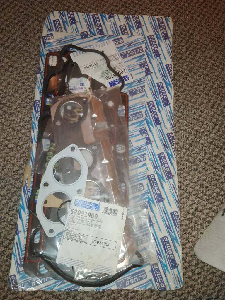AJUSA 52091900 TOP QUALITY HEAD GASKET SET FOR RENAULT 21 OR 25 UNDER HALF PRICE