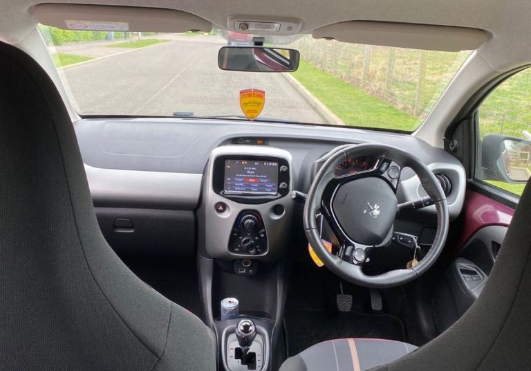 Peugeot, 108, Hatchback, 2015, Semi-Auto, 998 (cc), 5 doors