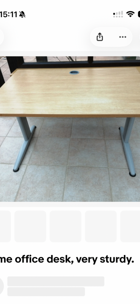 Desk for COLLECTION FREE 