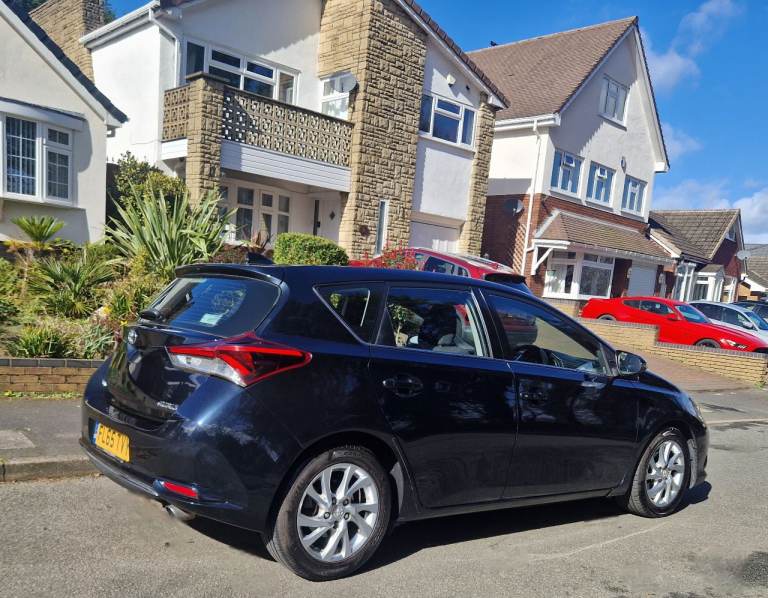 Toyota, AURIS, Hatchback, 2015, Manual, 1598 (cc), 5 doors