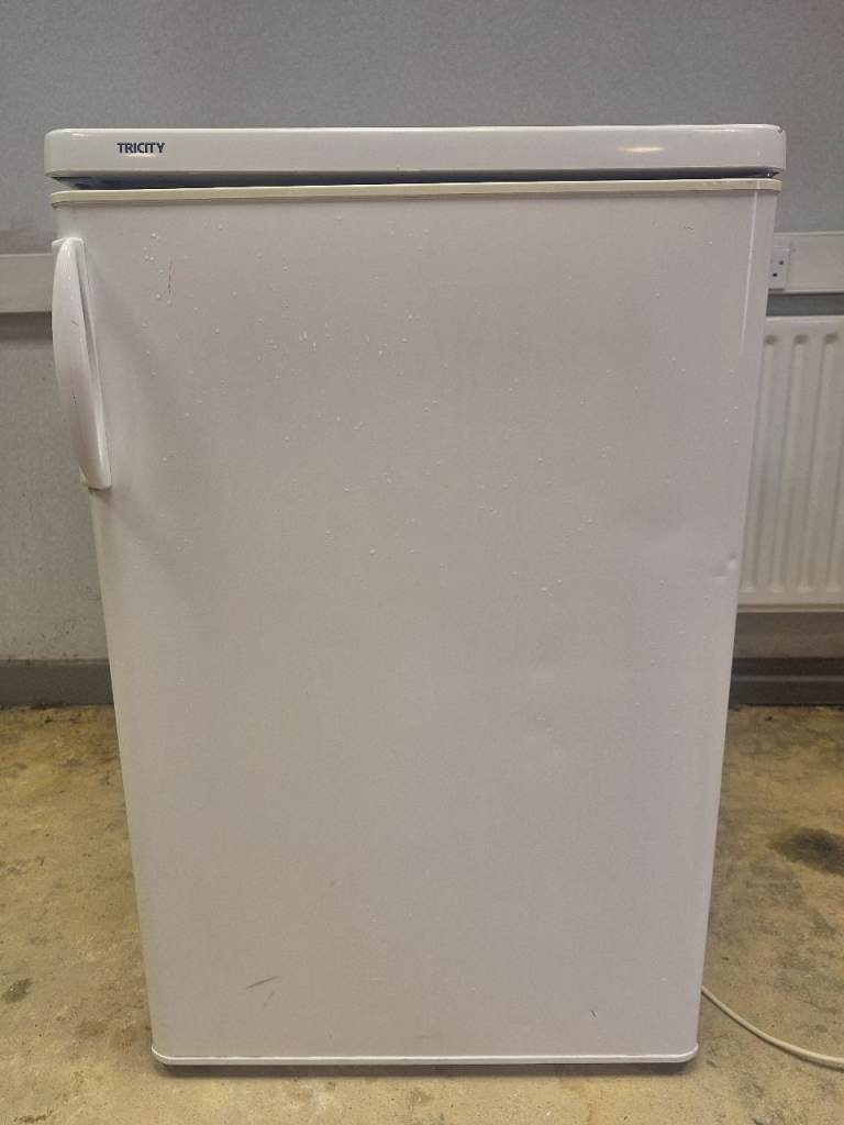 Under Counter Fridge freezer