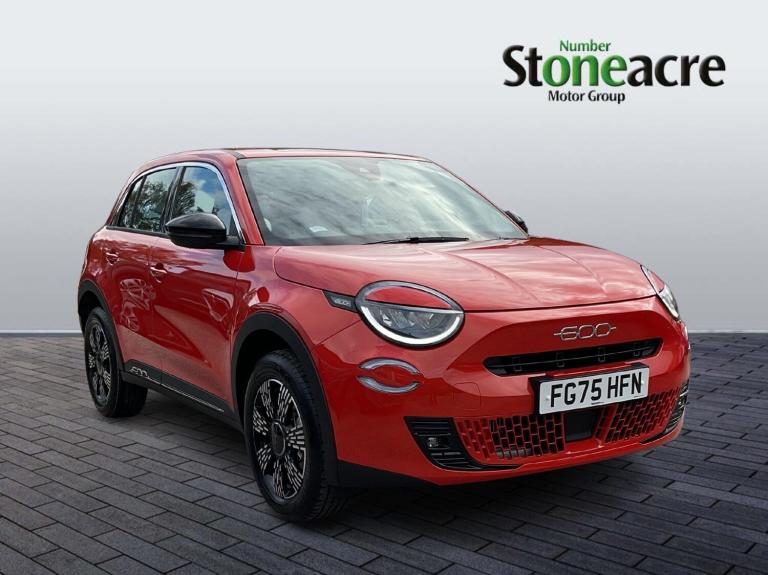 2025 Fiat 600 1.2 Hybrid 48V 136 5dr eDCT-6 HATCHBACK PETROL Automatic