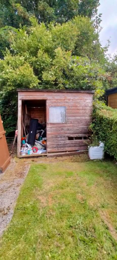 RELIABLE RUBBISH REMOVAL - HOUSE/GARAGE/GARDEN CLEARANCE - BINS EMPTIED - COUCH/MATTRESS UPLIFT