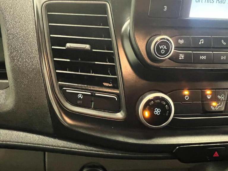 2021 Ford Transit Custom 2.0 EcoBlue 130ps Low Roof Leader Van PANEL VAN DIESEL Manual