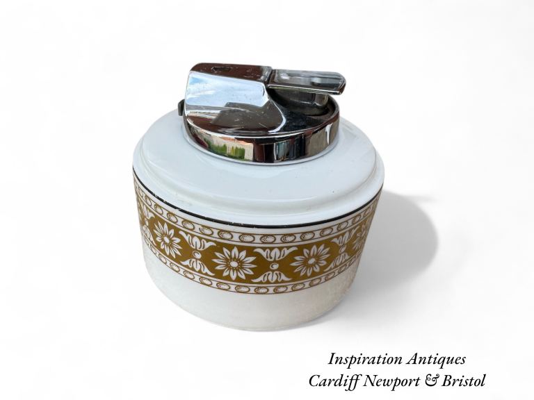 Vintage Wedgwood Lighter pickup Cardiff Newport. Or shipping. 
