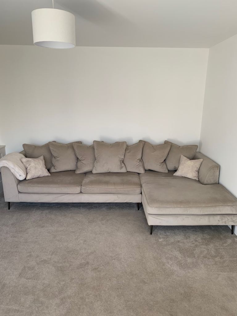 Large barker and stonehouse couch