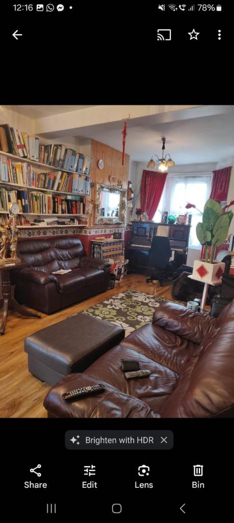 A very nice double room available for 2 weeks.