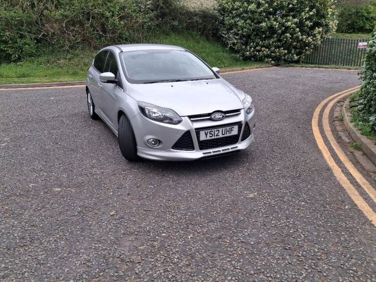 Ford, FOCUS, Hatchback, 2012, Manual, 1596 (cc), 5 doors