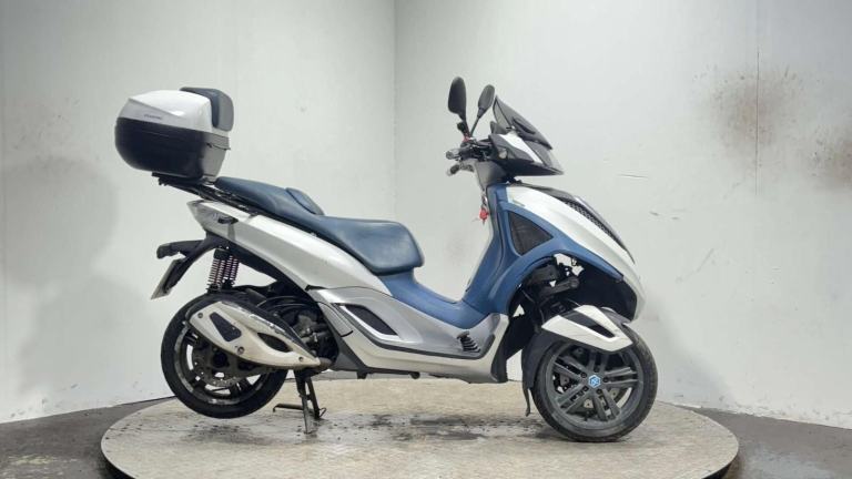 Piaggio MP3 YOURBAN LT, 2011, 32K, 300CC, RUNNING 3-WHEELER, SPARES/REPAIR/PROJE