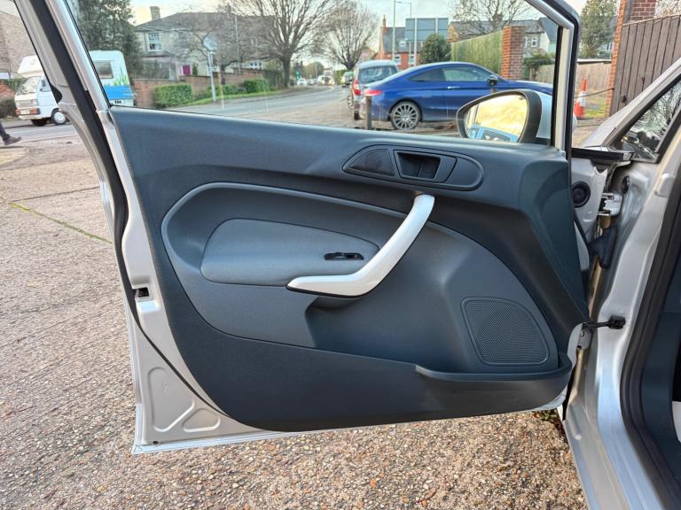 2010 Ford Fiesta 1.25 Zetec 5dr [82] HATCHBACK Petrol Manual