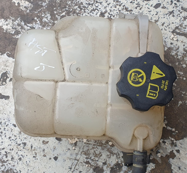 Vauxhall Astra J Expansion Bottle 2011
