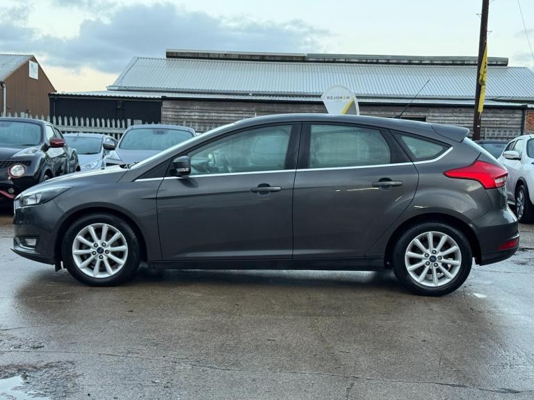 2015 Ford Focus 1.0T EcoBoost Titanium Euro 6 (s/s) 5dr HATCHBACK Petrol Manual