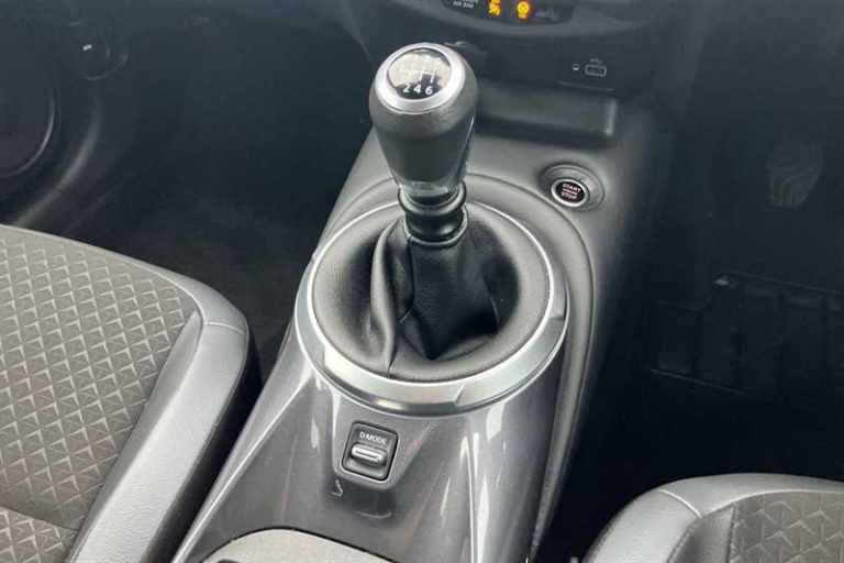 2023 Nissan Juke 1.0 DIG-T N-Connecta SUV 5dr Petrol Manual Euro 6 (s/s) (114 ps) SUV Petrol Manual