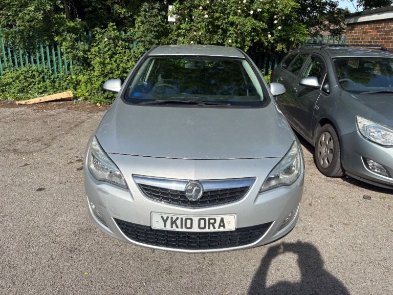Vauxhall, ASTRA, Hatchback, 2010, Manual, 1686 (cc), 5 doors