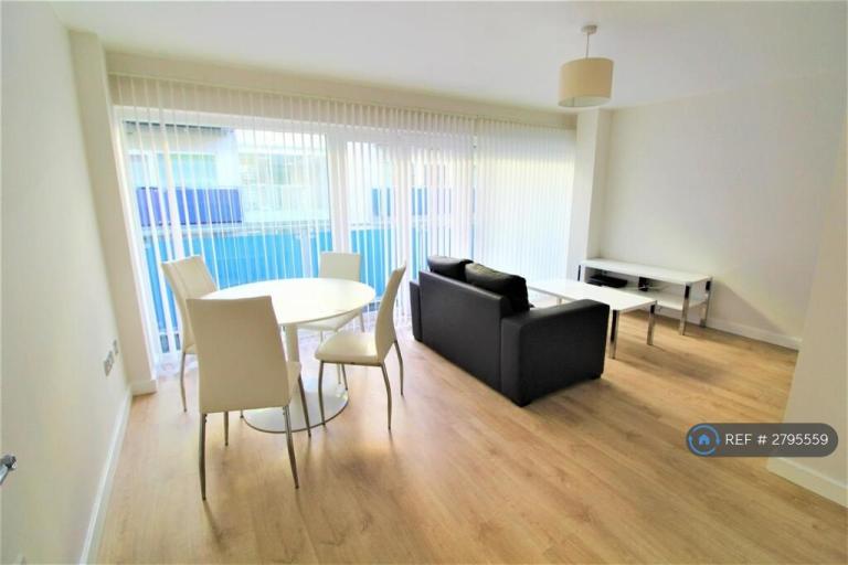 1 bedroom flat in Concord Street, Leeds, LS2 (1 bed) (#2795559)