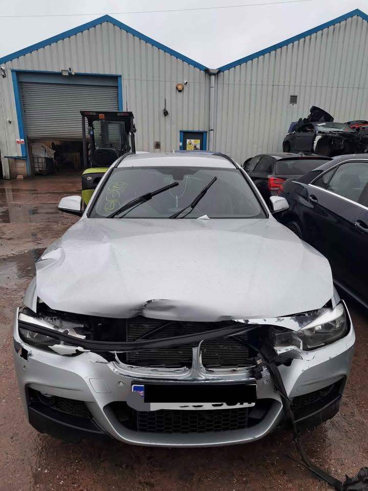BMW 330D MSPORT PRE LCI F31 F30 DISMANTLING PARTS WING DOOR MIRROR SUSPENSION INTERIOR AIRBAG