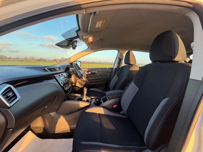 2017 Nissan Qashqai 1.5 dCi Acenta 5dr HATCHBACK DIESEL Manual