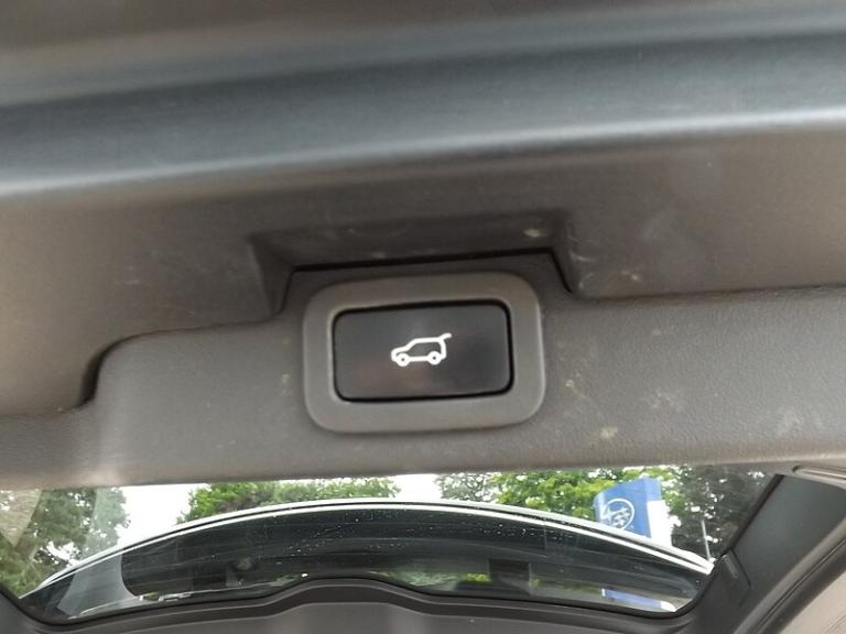 2018 Land Rover Discovery 3.0 SDV6 HSE 5dr Auto ESTATE DIESEL Automatic