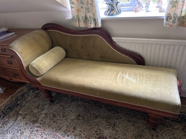 image for Chaise Lounge