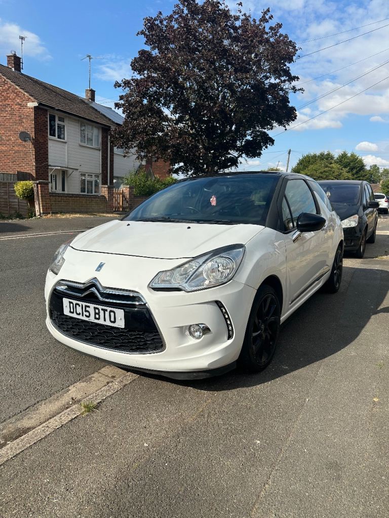 Citroen, DS3, Hatchback, 2015, Manual, 1560 (cc), 3 doors