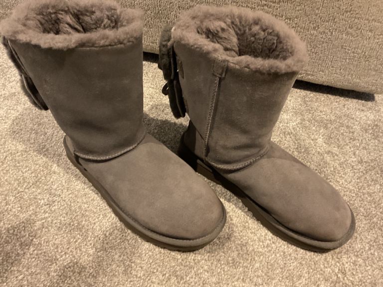 Genuine UGG Boots – Grey Suede with Bow Detail, Good Condition