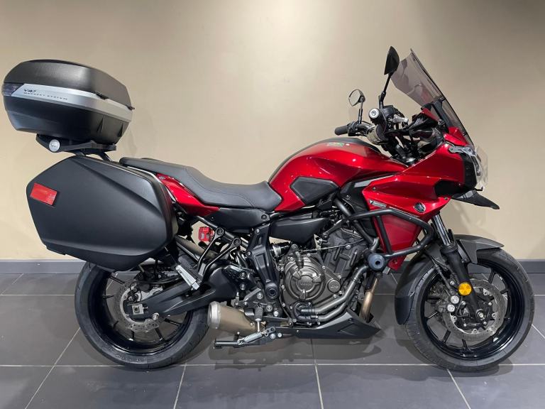 Yamaha Tracer 700 Red with luggage MT07TR
