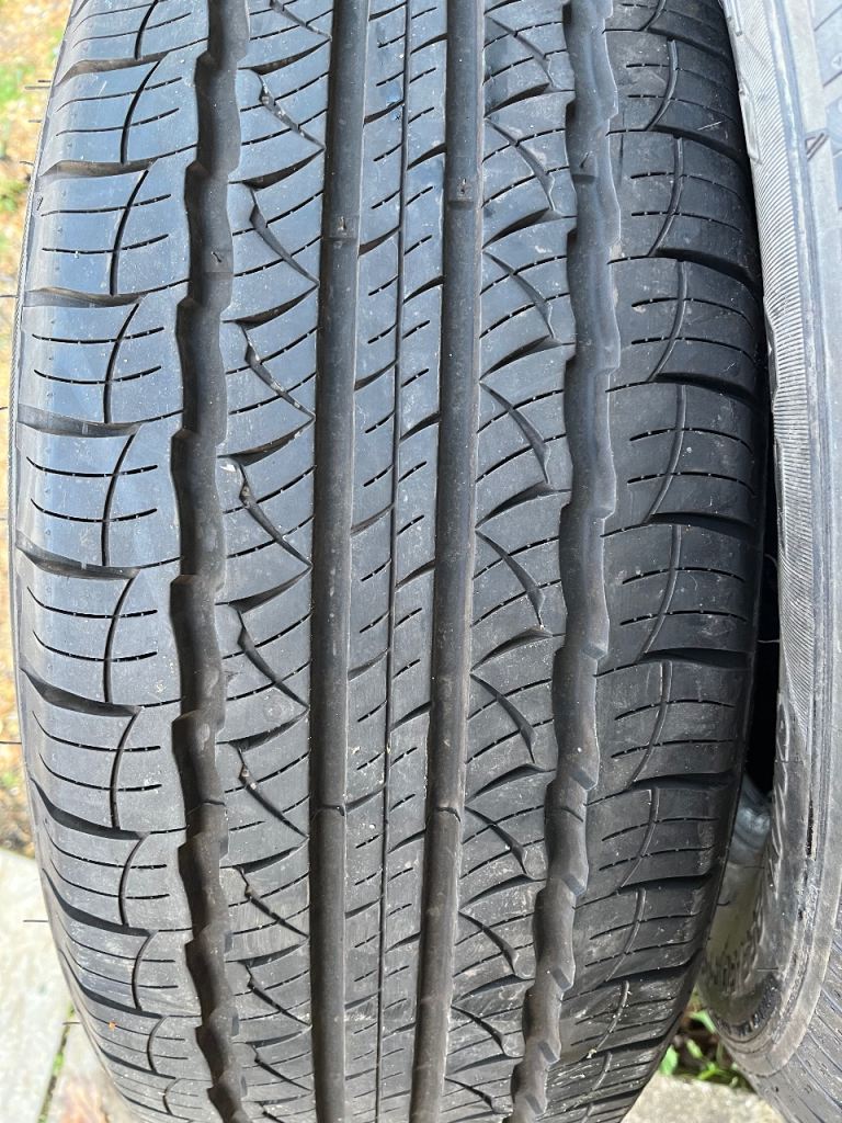Tyres 255x60x19