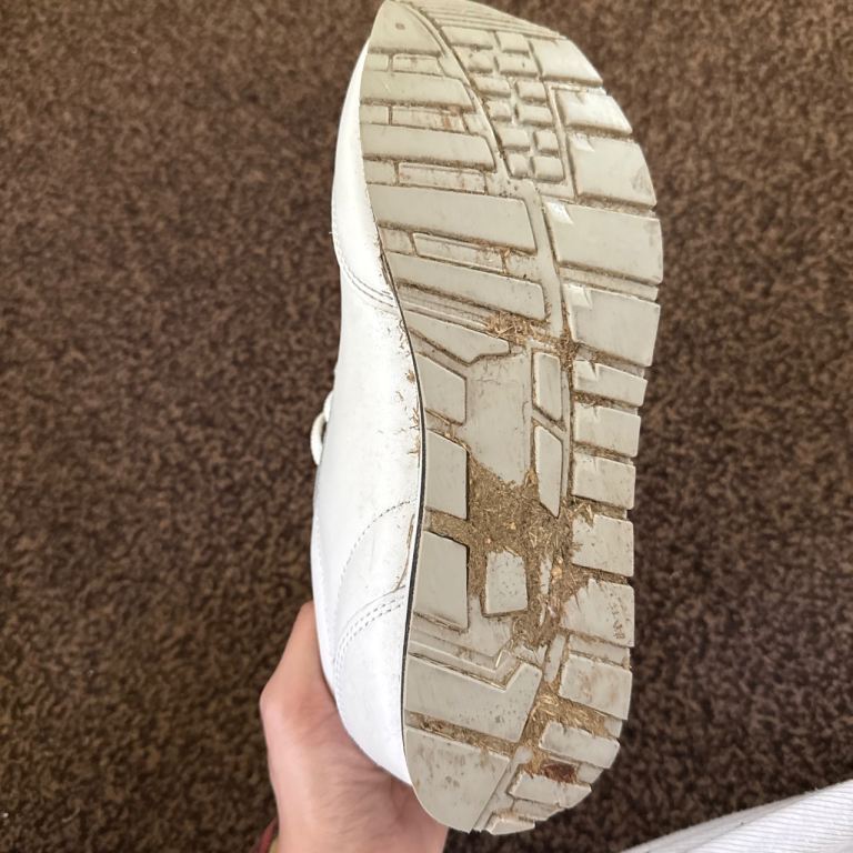 White Sports Trainers Size 38 – Fair Condition