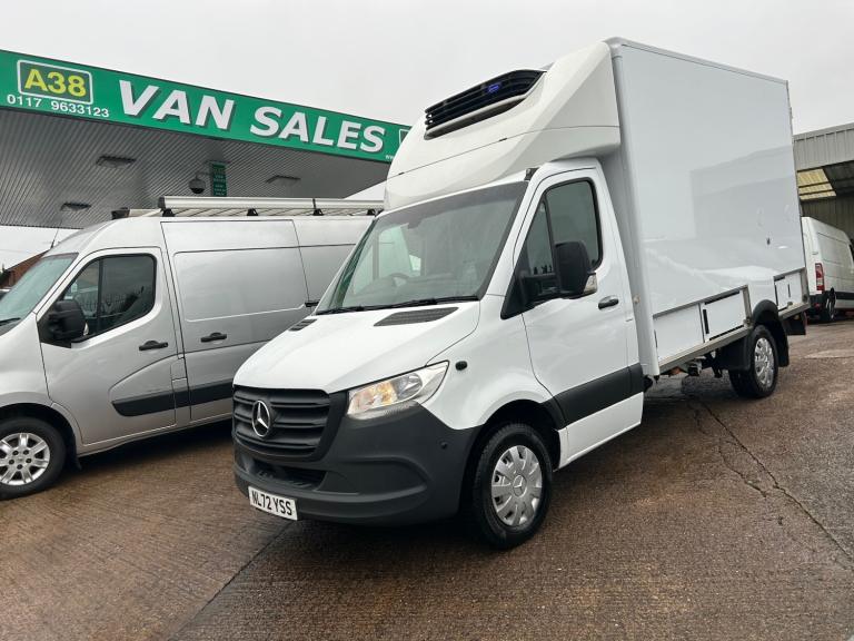 2022 Mercedes-Benz Sprinter FRIDGE FREEZER BOX VAN WITH OVER NIGHT STANDBY EURO 6 Refrigerated Bo...