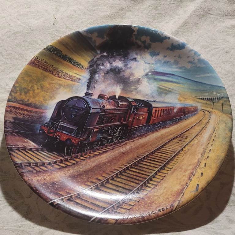 Davenport 'The Waverley' Limited Edition Collector Plate. (J8)