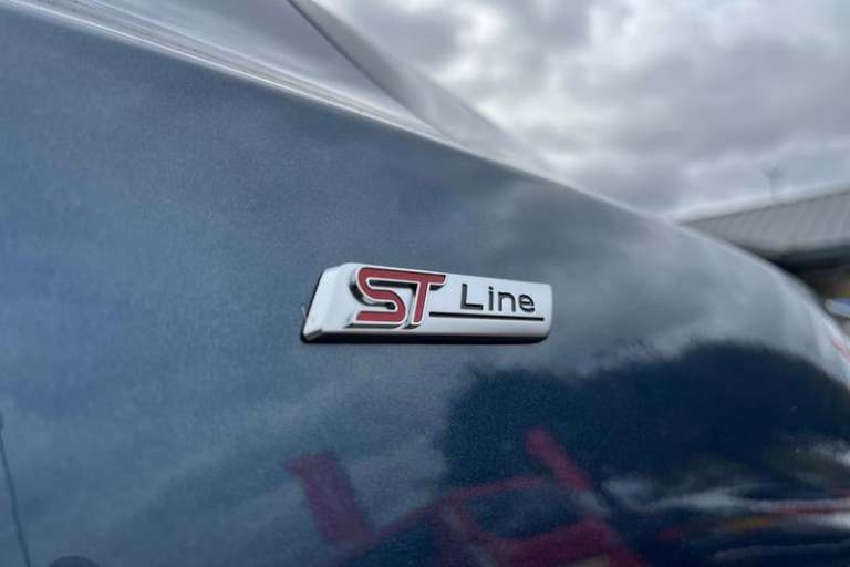 2022 Ford Focus 1.0 EcoBoost ST-Line Vignale 5dr ** Sync 4 - Heated Seats / Steering Wheel  Hatch...