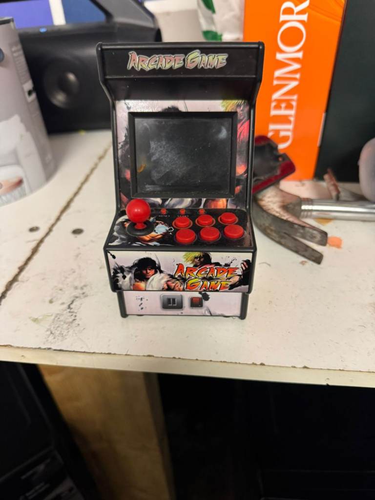 Retro arcade style game