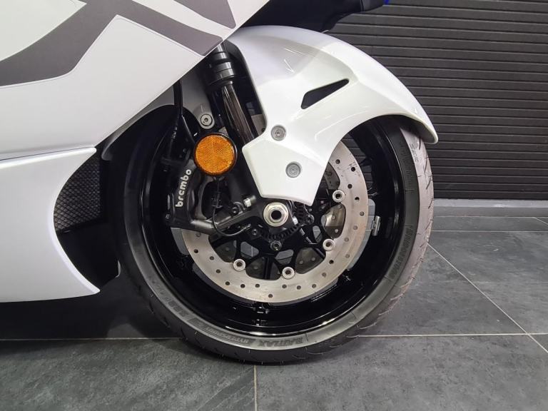 SUZUKI GSX1300 R Hayabusa 2024 '74 plate **89 miles only  now reduced**