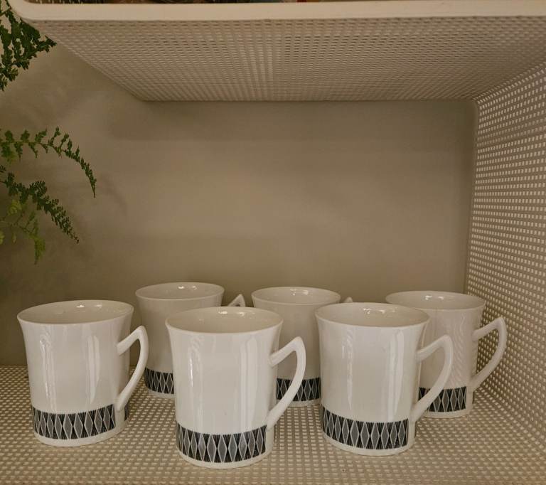 X6 Vintage 1960's coffee cups, 'Calypso' Elizabethan fine bone china  