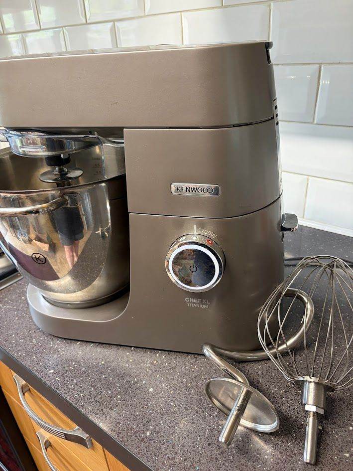 Kenwood Chef XL Titanium in North Somerset
