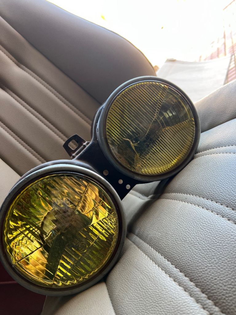 BMW E30 vorfacelift Hella headlights