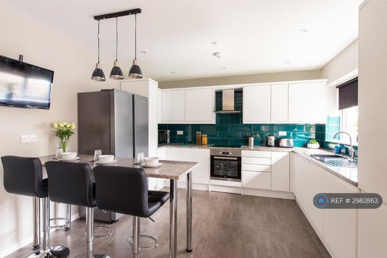 1 bedroom in Bycliffe Terrace, Gravesend, DA11 (#2982863)