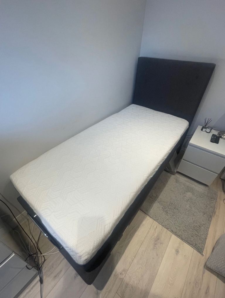 Sleepmotion 200i Adjustable Single Bed - headboard & mattress