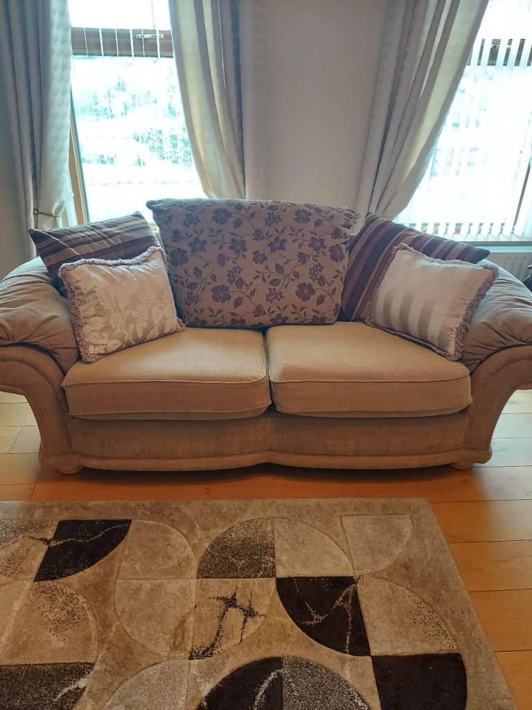 Two seater and two armchairs 