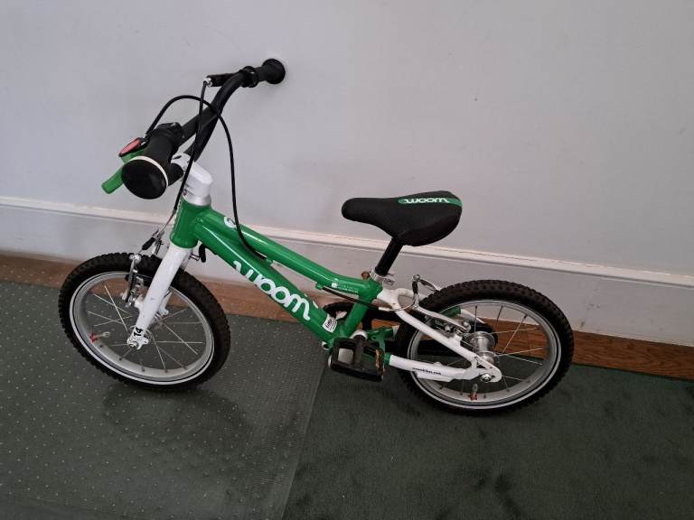 Woom 2 Kids Bike - Green, Great Condition