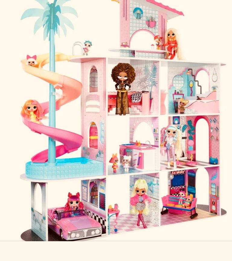 LOL Dolls House Used 