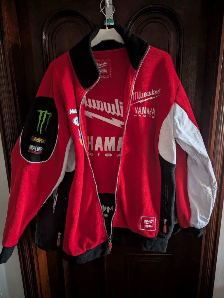 Yamaha Racing fleece. Size medium. Worn once. No offers 