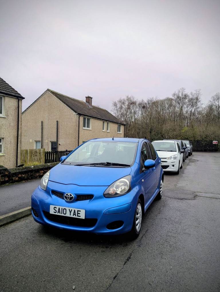 2010 Toyota AYGO (1 year MOT)