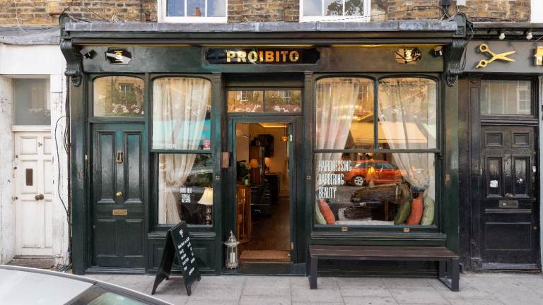  💆‍♀️BEAUTY ROOM TO RENT – Upper Street, ISLINGTON N1 – OWN CLIENTELE