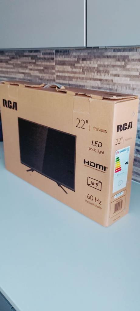 22 inch 1080P Full HD LED TV with built in tuner for Freeview, 60Hz refresh rate