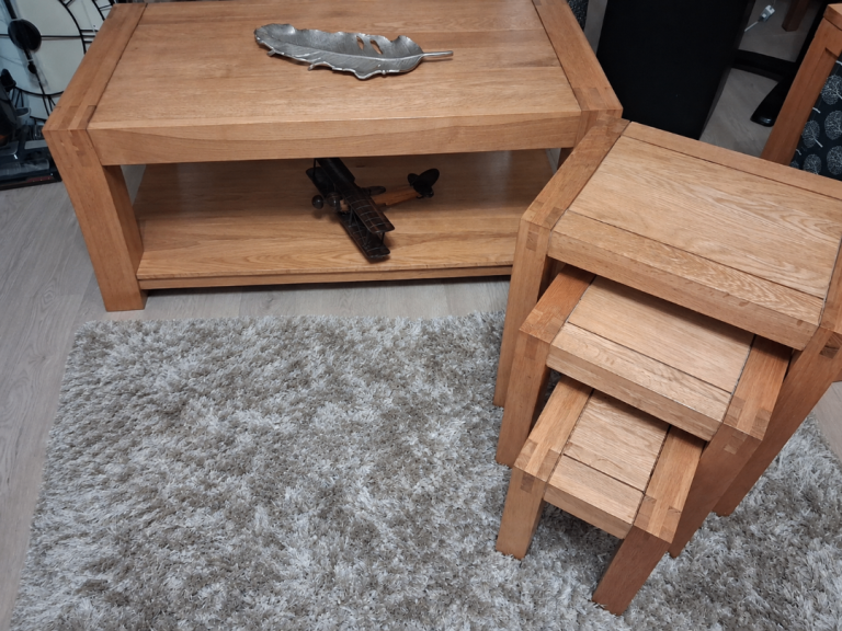 PENDING Alto oak coffee table plus side table vgc